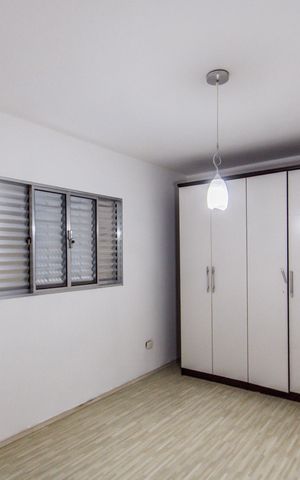 Casa à venda com 128m², 4 quartos e 2 vagas Casa à venda com 128m², 4 quartos e 2 vagasQuarto 2