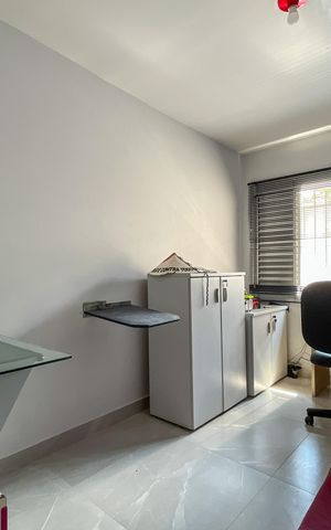 Casa à venda com 161m², 3 quartos e 2 vagas Casa à venda com 161m², 3 quartos e 2 vagasQuarto 1