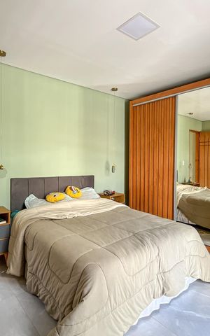 Casa à venda com 161m², 3 quartos e 2 vagas Casa à venda com 161m², 3 quartos e 2 vagasSuíte