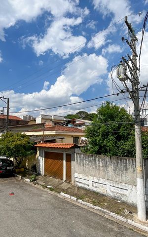 Casa à venda com 161m², 3 quartos e 2 vagas Casa à venda com 161m², 3 quartos e 2 vagasVista