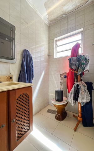 Casa à venda com 161m², 3 quartos e 2 vagas Casa à venda com 161m², 3 quartos e 2 vagasBanheiro da Suíte