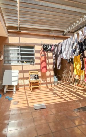 Casa à venda com 161m², 3 quartos e 2 vagas Casa à venda com 161m², 3 quartos e 2 vagasQuintal