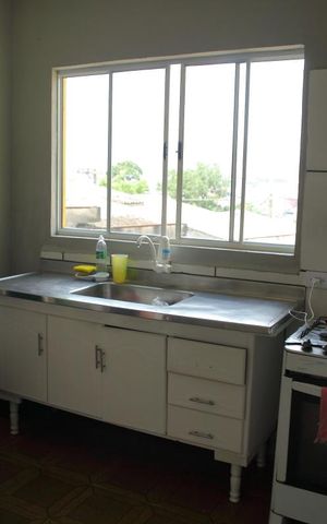 Casa à venda com 200m², 2 quartos e 2 vagasCozinha casa 3 