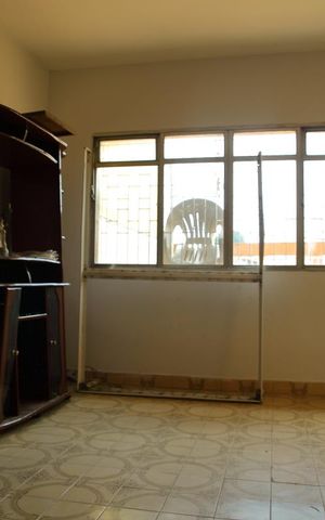 Casa à venda com 200m², 2 quartos e 2 vagasSala - casa 1 