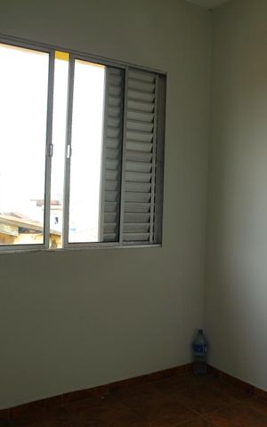 Casa à venda com 200m², 2 quartos e 2 vagasQuarto 2 casa 1 