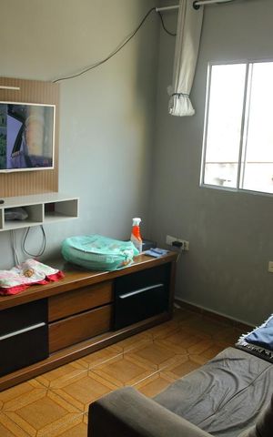 Casa à venda com 200m², 2 quartos e 2 vagasSala casa 3 
