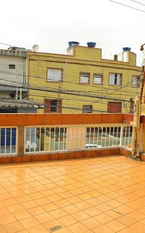 Casa à venda com 200m², 2 quartos e 2 vagasSala - casa 1  varanda 