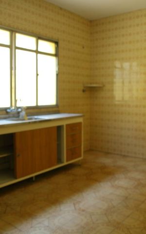 Casa à venda com 200m², 2 quartos e 2 vagasCozinha casa 1 