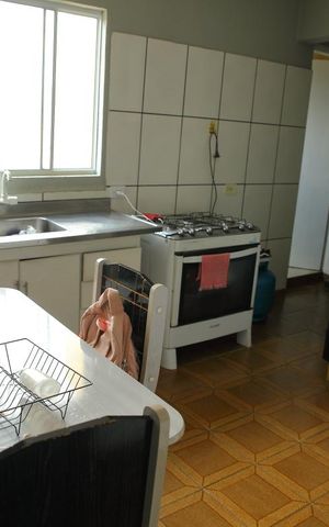 Casa à venda com 200m², 2 quartos e 2 vagasCozinha casa 3 