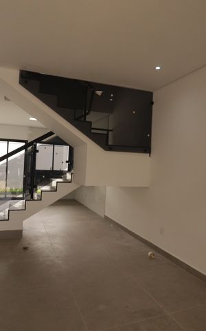 Casa à venda com 129m², 2 quartos e 4 vagasSala