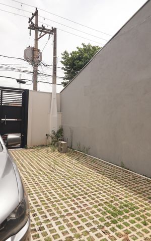 Casa à venda com 129m², 2 quartos e 4 vagasGaragem