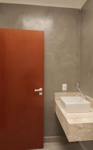 Casa à venda com 129m², 2 quartos e 4 vagasSuíte