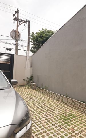 Casa à venda com 129m², 2 quartos e 4 vagasGaragem