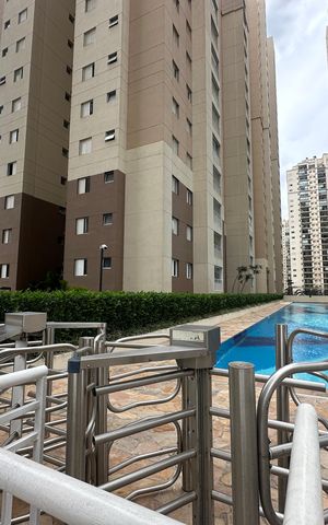Apartamento à venda com 85m², 3 quartos e 2 vagas Apartamento à venda com 85m², 3 quartos e 2 vagasÁrea comum - Piscina