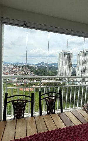 Apartamento à venda com 85m², 3 quartos e 2 vagas Apartamento à venda com 85m², 3 quartos e 2 vagasVaranda