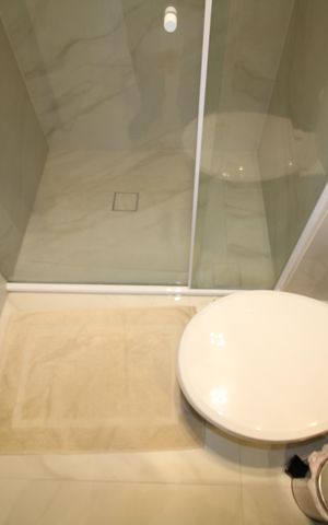 Apartamento à venda com 104m², 3 quartos e 2 vagasQuarto 2 - Banheiro