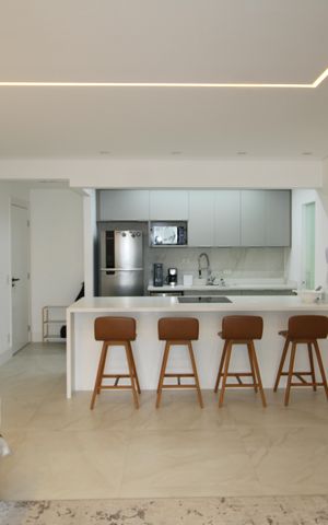 Apartamento à venda com 104m², 3 quartos e 2 vagasSala / Cozinha