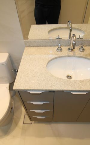 Apartamento à venda com 104m², 3 quartos e 2 vagasQuarto 1 - Banheiro
