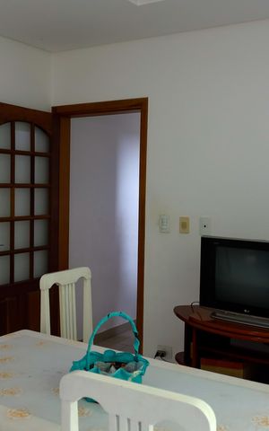 Casa à venda com 162m², 4 quartos e 4 vagas Casa à venda com 162m², 4 quartos e 4 vagasCozinha