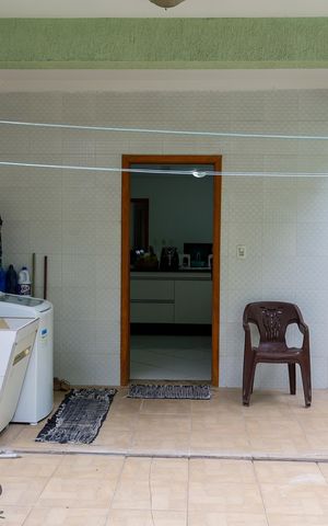 Casa à venda com 162m², 4 quartos e 4 vagas Casa à venda com 162m², 4 quartos e 4 vagasÁrea comum