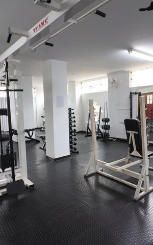 Apartamento à venda com 170m², 4 quartos e 2 vagasÁrea comum - Academia
