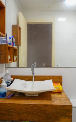 Apartamento à venda com 64761m², 2 quartos e 1 vagaBanheiro Social