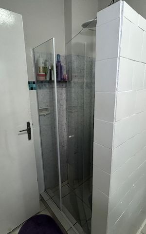 Apartamento à venda com 70m², 2 quartos e sem vagaBanheiro