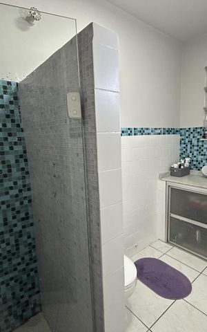 Apartamento à venda com 70m², 2 quartos e sem vagaBanheiro