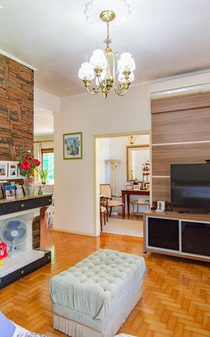 Casa à venda com 600m², 5 quartos e 2 vagas