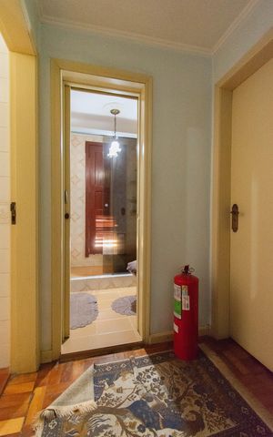 Casa à venda com 600m², 5 quartos e 2 vagas