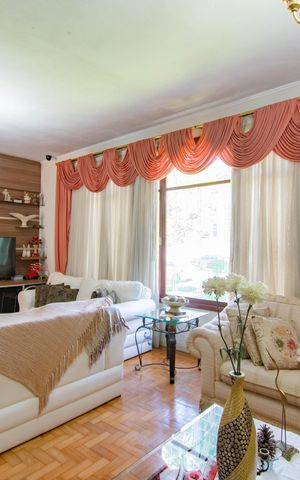 Casa à venda com 600m², 5 quartos e 2 vagas