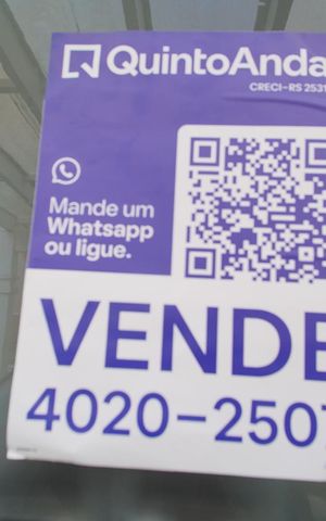 Casa de condomínio à venda com 200m², 3 quartos e 2 vagasAdesivo na Janela