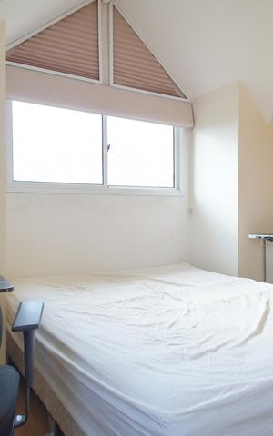 Casa de condomínio à venda com 200m², 3 quartos e 2 vagasQuarto 3 - Suíte