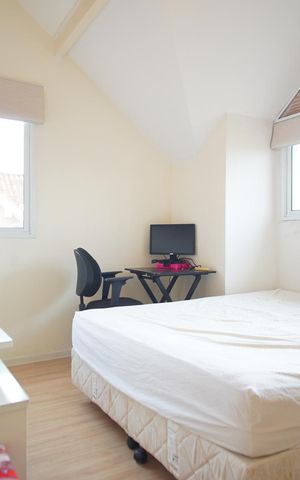 Casa de condomínio à venda com 200m², 3 quartos e 2 vagasQuarto 3 - Suíte