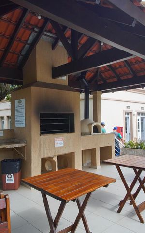 Casa de condomínio à venda com 200m², 3 quartos e 2 vagasÁrea Comum - Quiosques