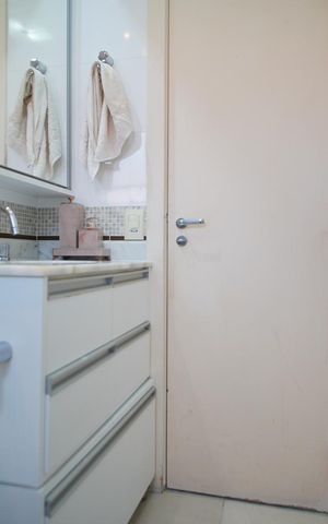 Casa de condomínio à venda com 200m², 3 quartos e 2 vagasBanheiro da Suíte 1