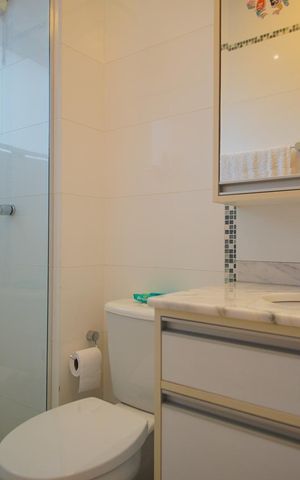 Casa de condomínio à venda com 200m², 3 quartos e 2 vagasBanheiro Corredor