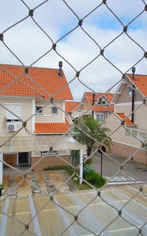 Casa de condomínio à venda com 200m², 3 quartos e 2 vagasQuarto 2 - Vista