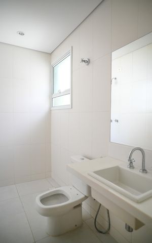 Casa à venda com 600m², 3 quartos e 2 vagas Casa à venda com 600m², 3 quartos e 2 vagasBanheiro Quarto 3 - Suite