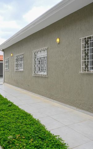 Casa à venda com 600m², 3 quartos e 2 vagas Casa à venda com 600m², 3 quartos e 2 vagasGaragem