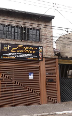 Casa à venda com 125m², 4 quartos e 1 vagaFachada
