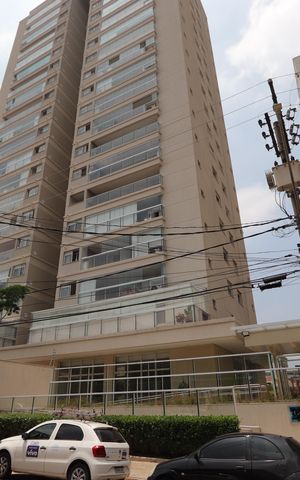 Apartamento à venda com 105m², 3 quartos e 2 vagasFachada