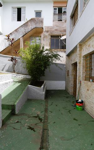Casa à venda com 350m², 6 quartos e 2 vagasÁrea comum