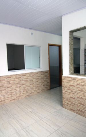 Casa à venda com 50m², 2 quartos e sem vagaSala