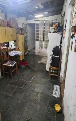 Casa à venda com 300m², 2 quartos e 4 vagas