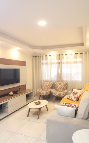 Casa à venda com 262m², 3 quartos e 2 vagasSala