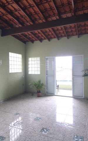 Casa à venda com 262m², 3 quartos e 2 vagasVaranda da suíte