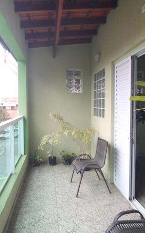 Casa à venda com 262m², 3 quartos e 2 vagasSacada da suíte