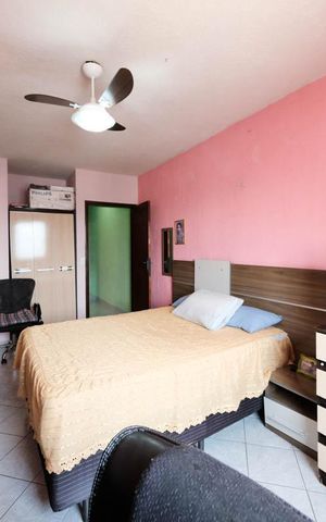 Casa à venda com 125m², 3 quartos e 2 vagasSuíte