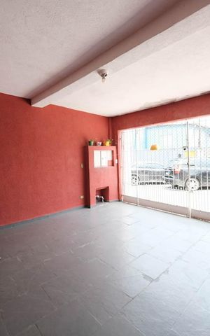 Casa à venda com 125m², 3 quartos e 2 vagasGaragem